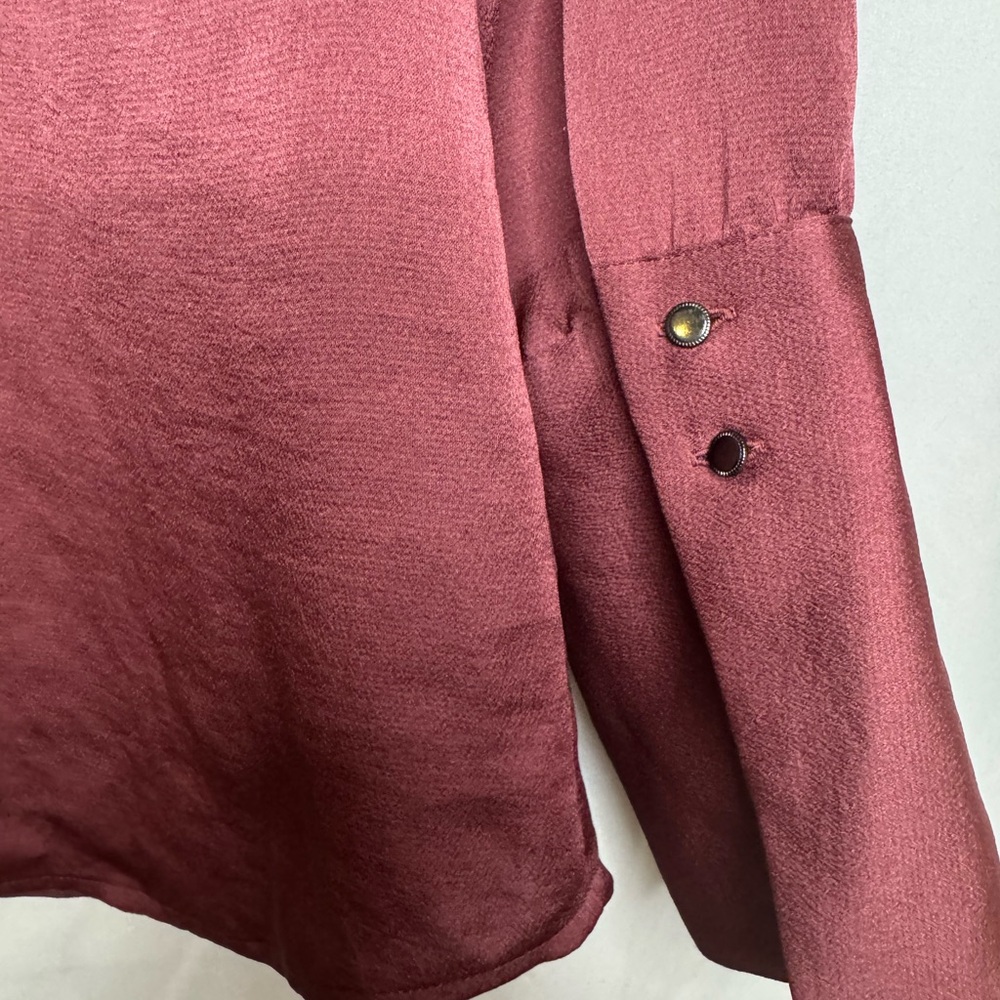 Express Ruffle Shoulder Button-Up Shirt - Picture 7 of 8